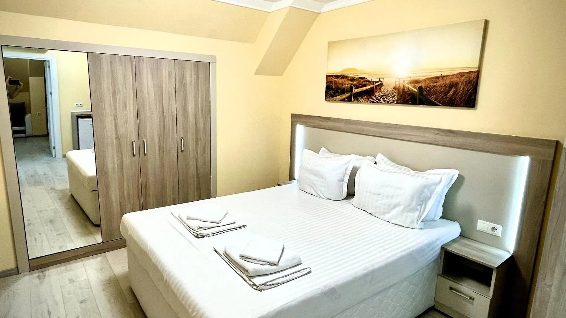 Apart-Hotel Panorama Sea Lux Primorsko